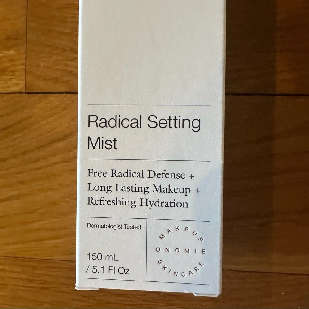 Onomie Radical Setting Mist NEW